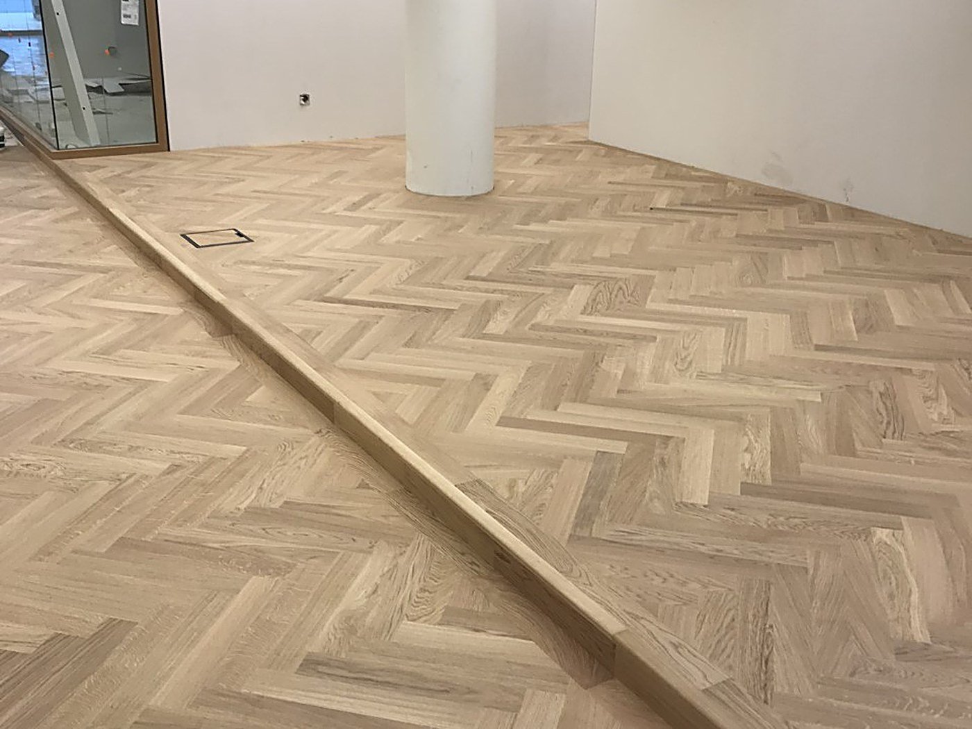 houten vloeren op afstand bedienen via app